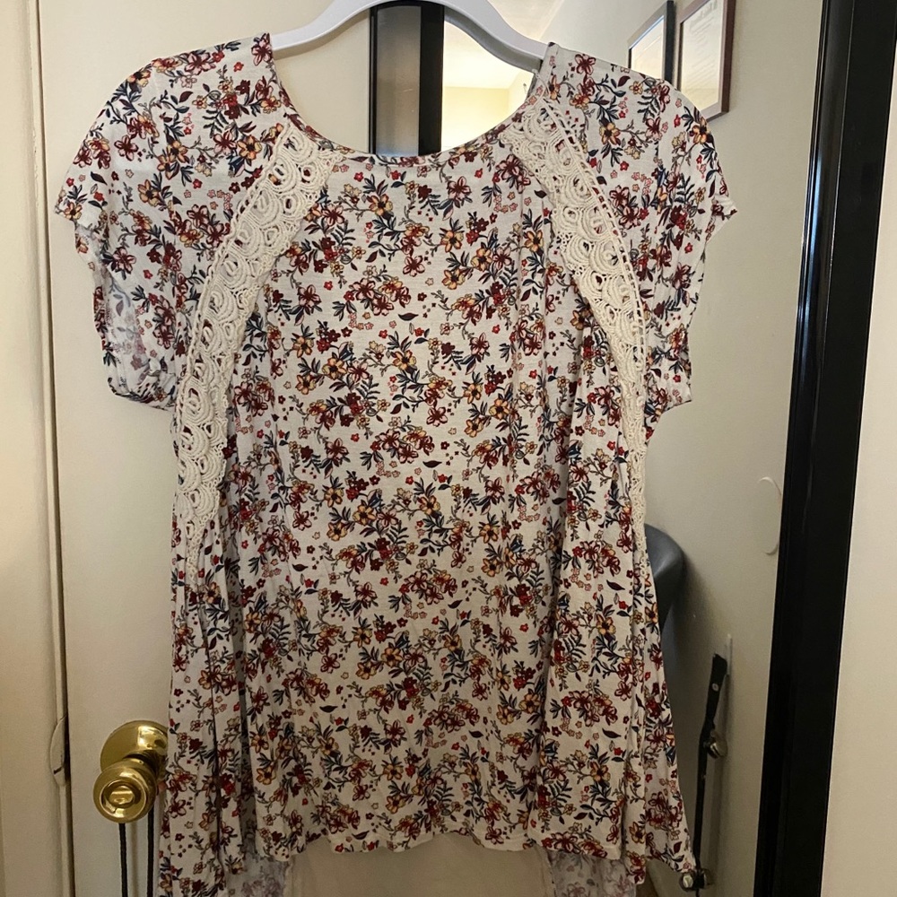 Floral Short-Sleeve Blouse